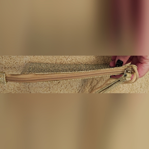 Vintage Gold Rhinestone Wristlet Clutch Bag. - Picture 6 of 8